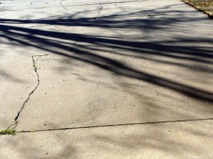 Driveway-cracks-caulking